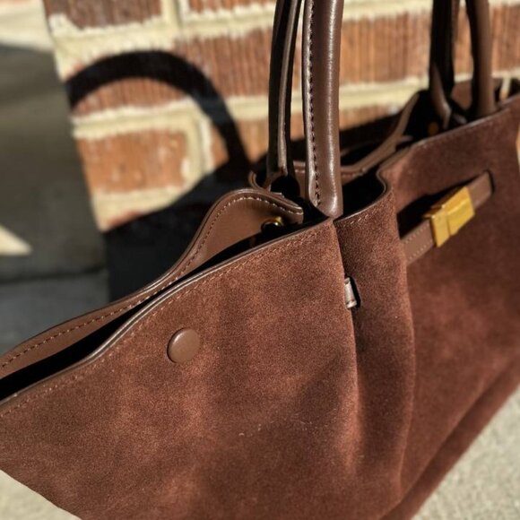 Saya Bag - An Italian bag made of genuine suede - Picture 5 of 14